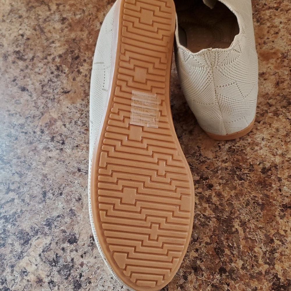 NEW! Hidden Wedge Slip On Sneakers - Picture 4 of 5
